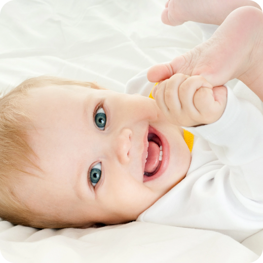 Lächelndes Baby
